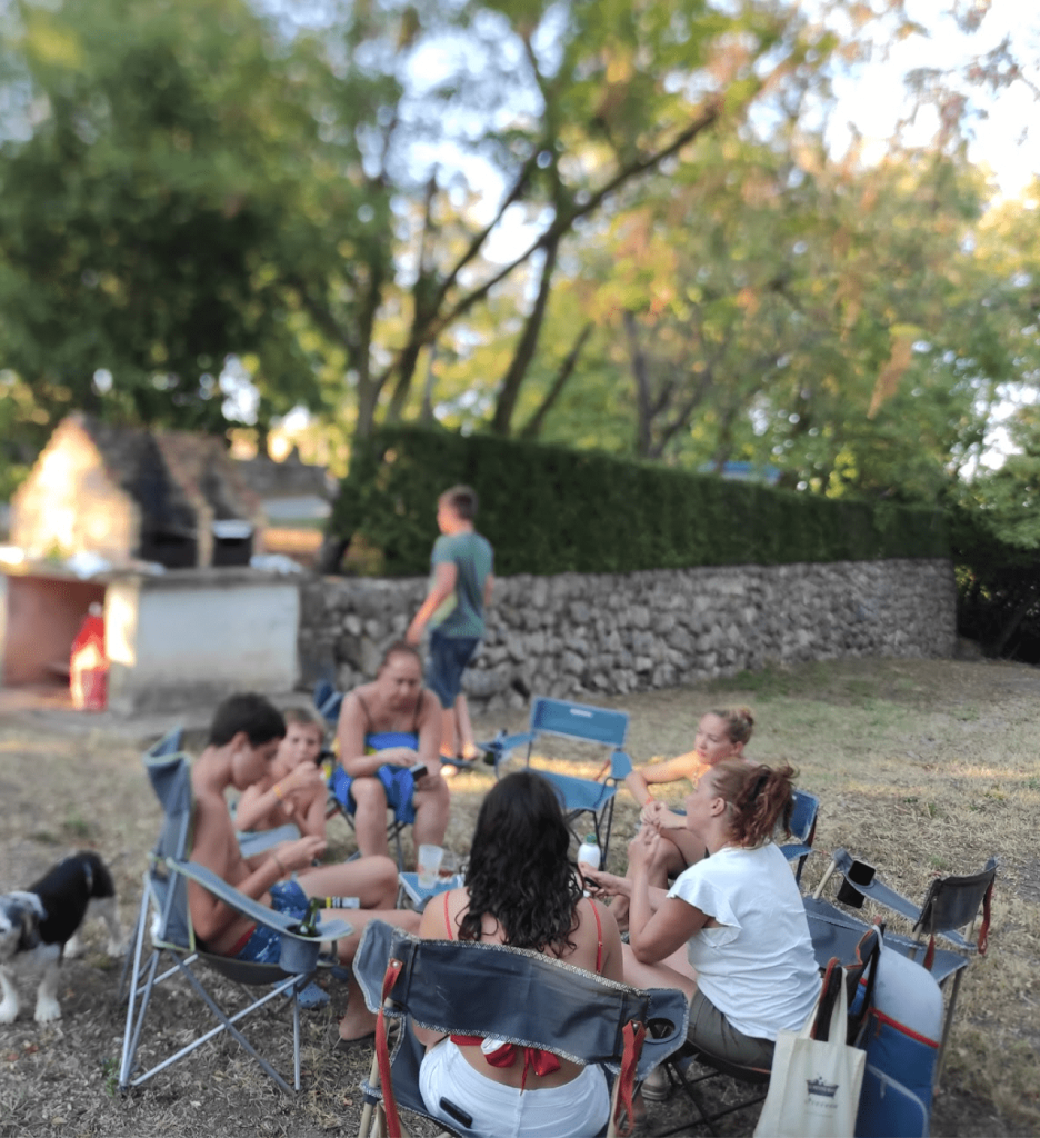 camping du vignal familial glamping lablachere joyeuse rosieres ribes planzolles payzac sud ardeche piscine spa chalet ombre detente naturel
